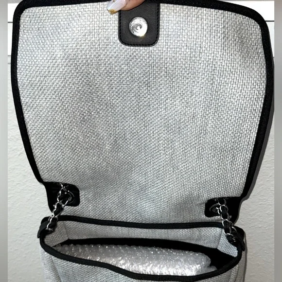 💎AUTHENTIC CHANEL GRAY RAFFIA DEAUVILLE MESSENGER BAG/SHOULDER BAG/CROSSBODY-EUC - Picture 13 of 17